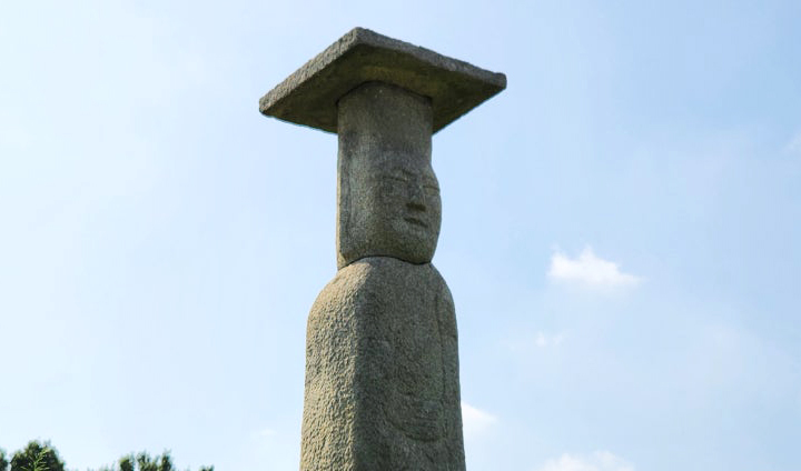 금마동고도리석불입상